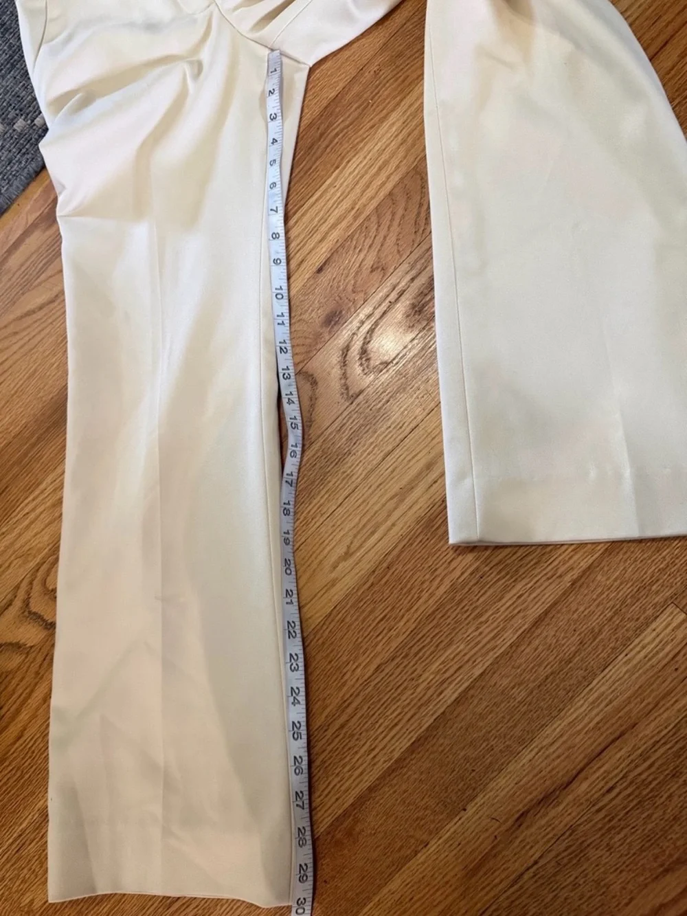 NWT! Anne Klein butter/Ivory Two-Piece Women's Blazer and Pant Suit